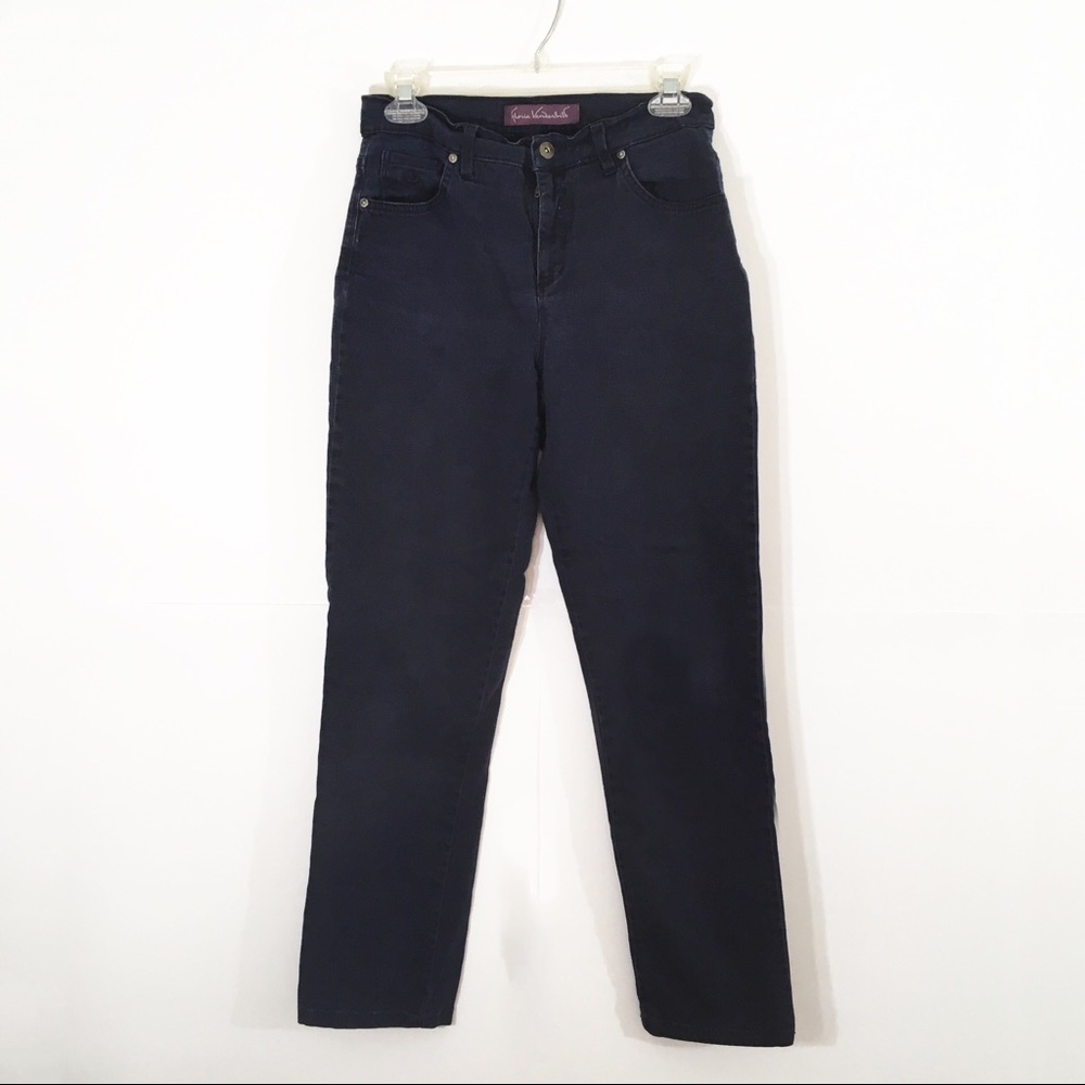 ‼️SALE‼️ Gloria Vanderbilt “Amanda” Jeans
